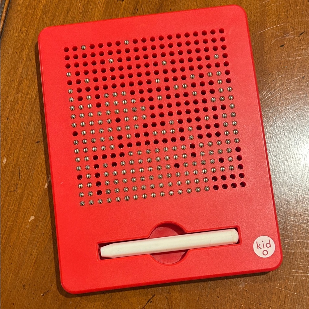 Kid O Red Magnetic Drawing Board